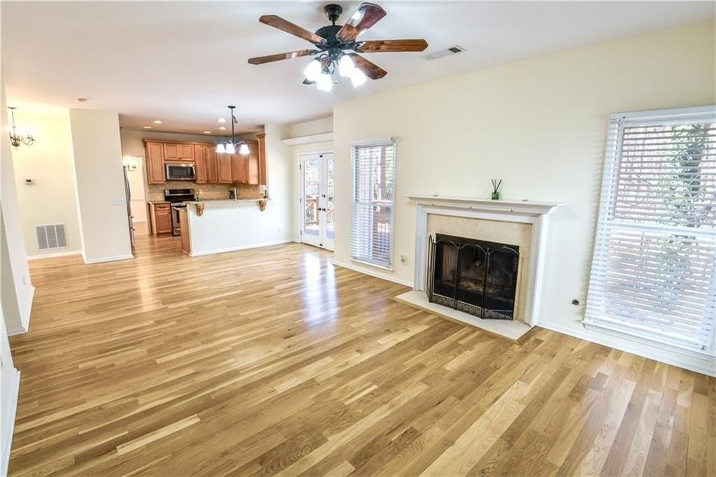 1865 Oak Tree Holw - Photo 3 of 39