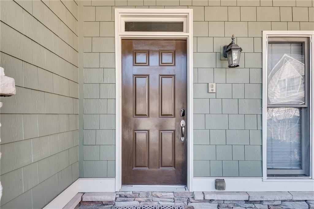 1387 Village Creek Cir Se - Photo 2 of 46