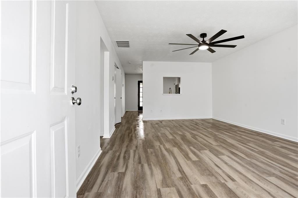 858 Ohara Dr - Photo 3 of 24