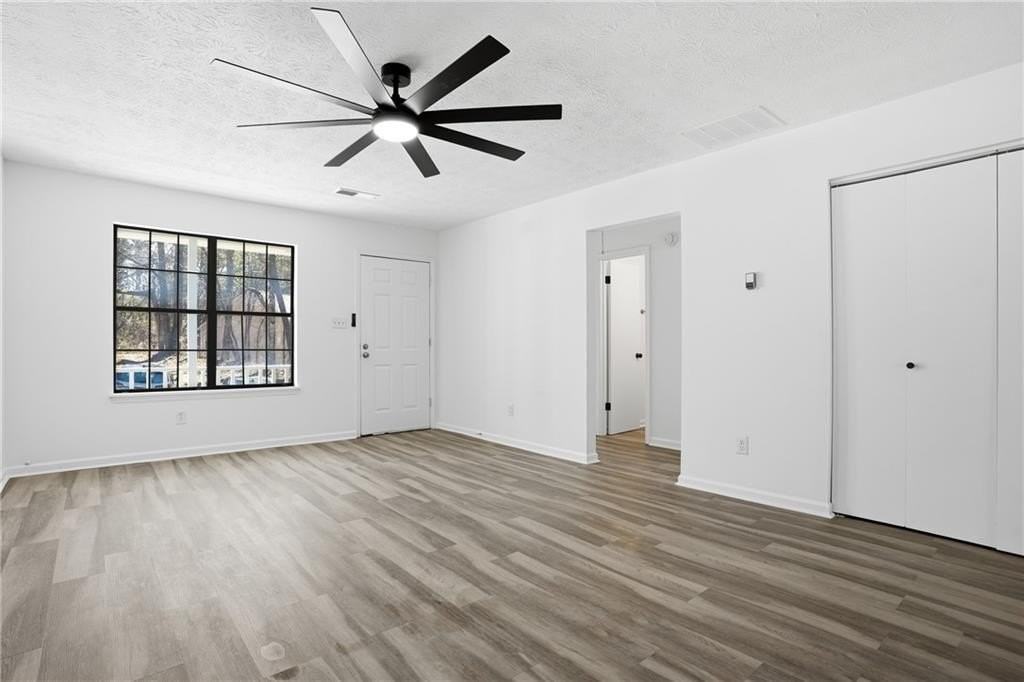 858 Ohara Dr - Photo 4 of 24