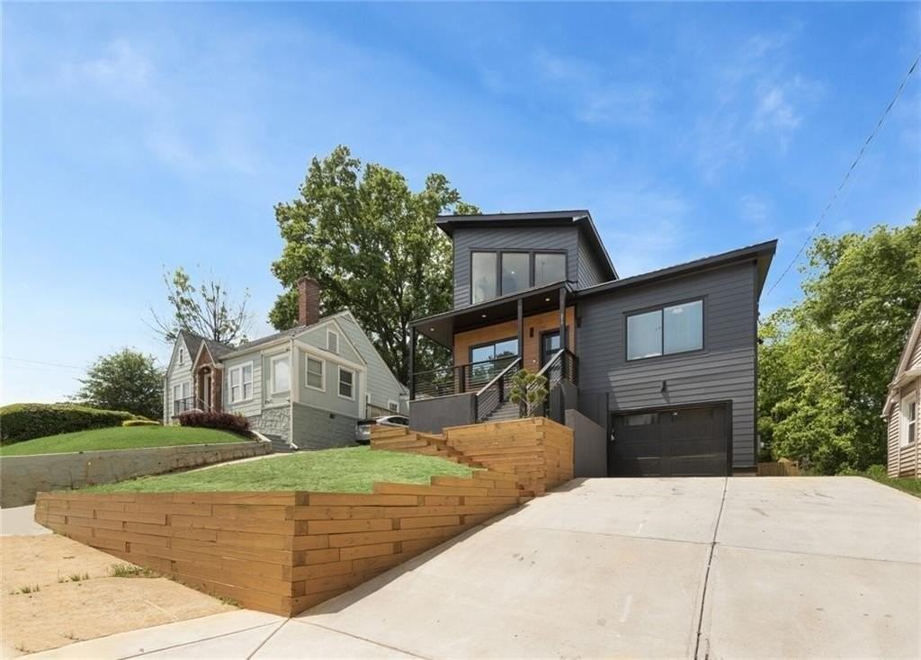 255 Mathewson Pl Sw - Photo 2 of 32