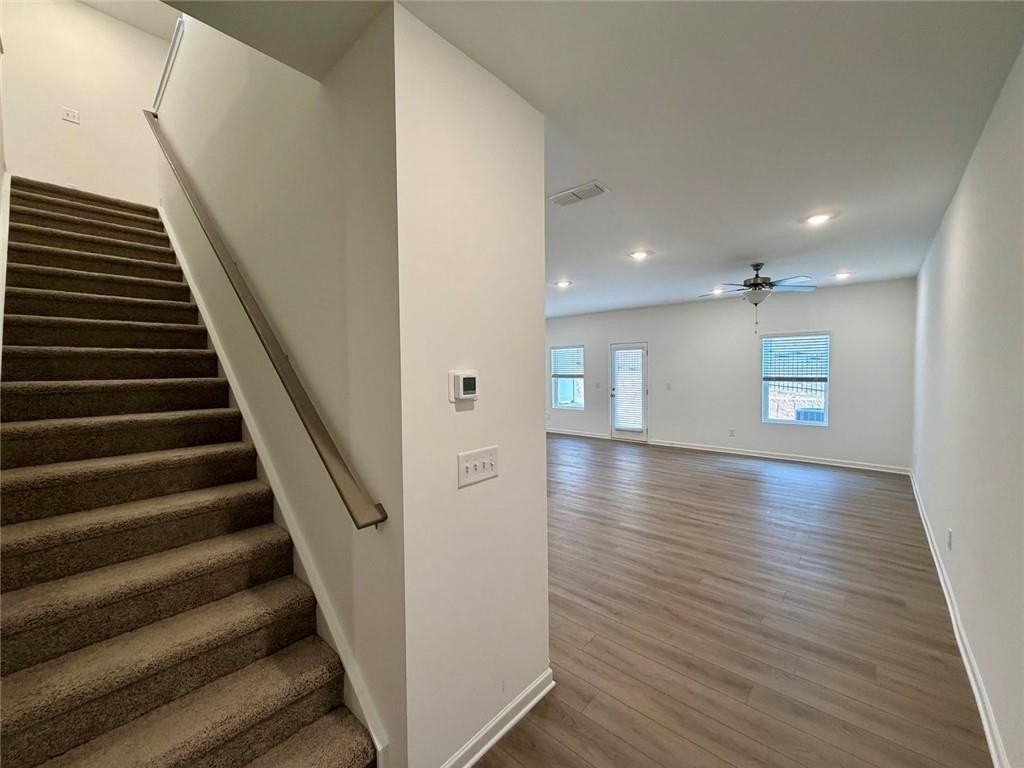 5333 Frontier Ct - Photo 3 of 37