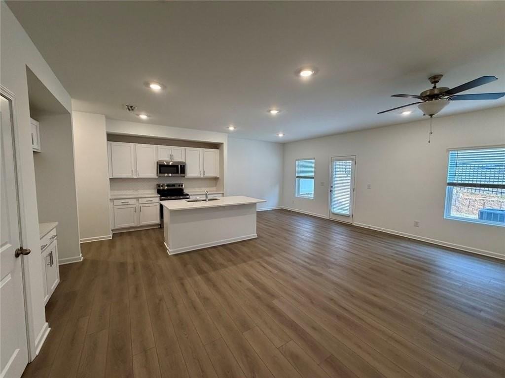 5333 Frontier Ct - Photo 4 of 37