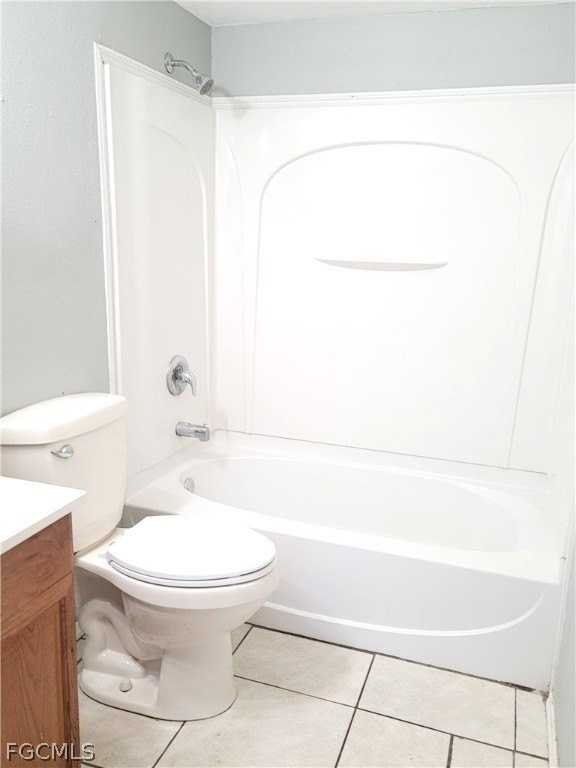 1014 Country Club Blvd Unit 2 - Photo 4 of 10