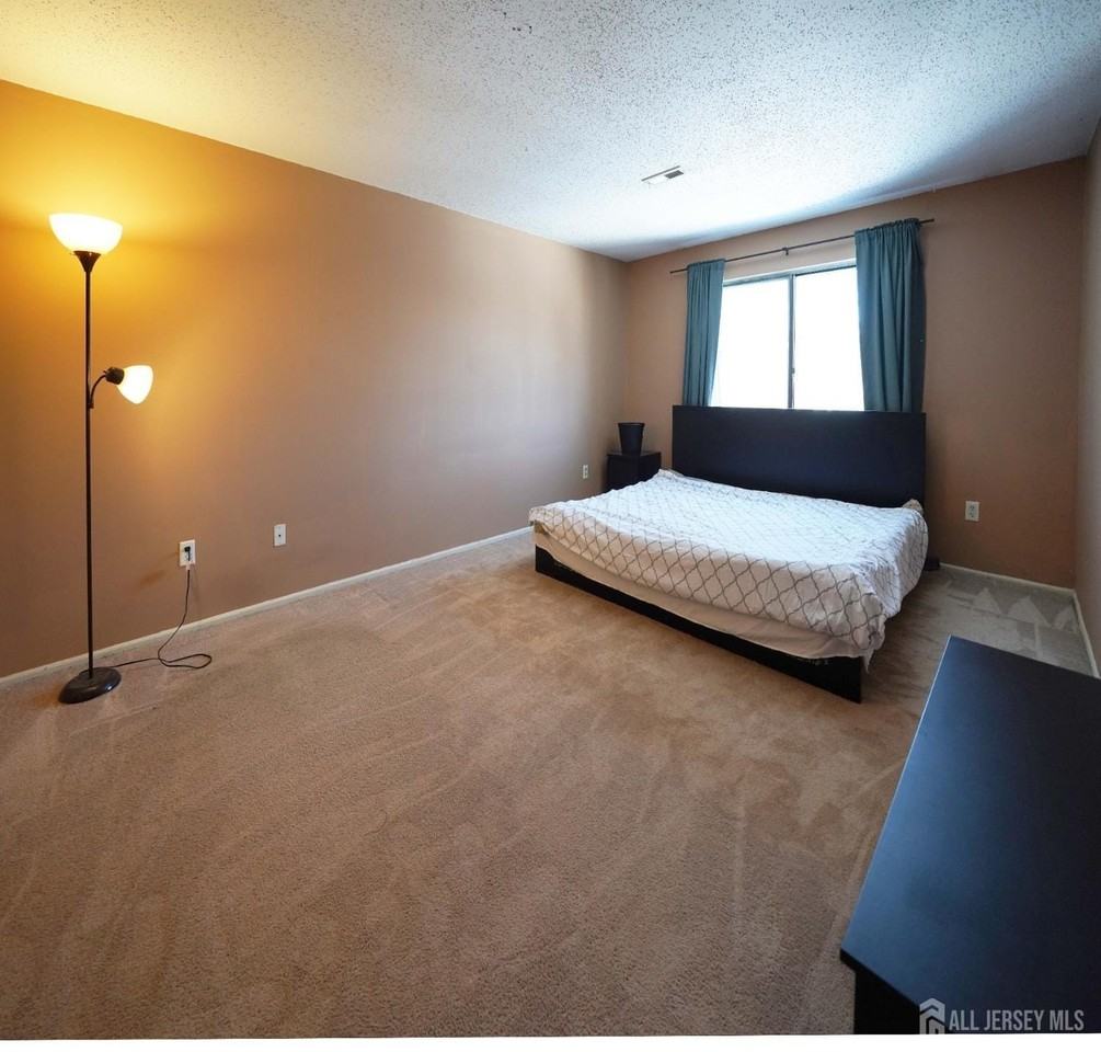 1111 Edison Glen Ter - Photo 5 of 11