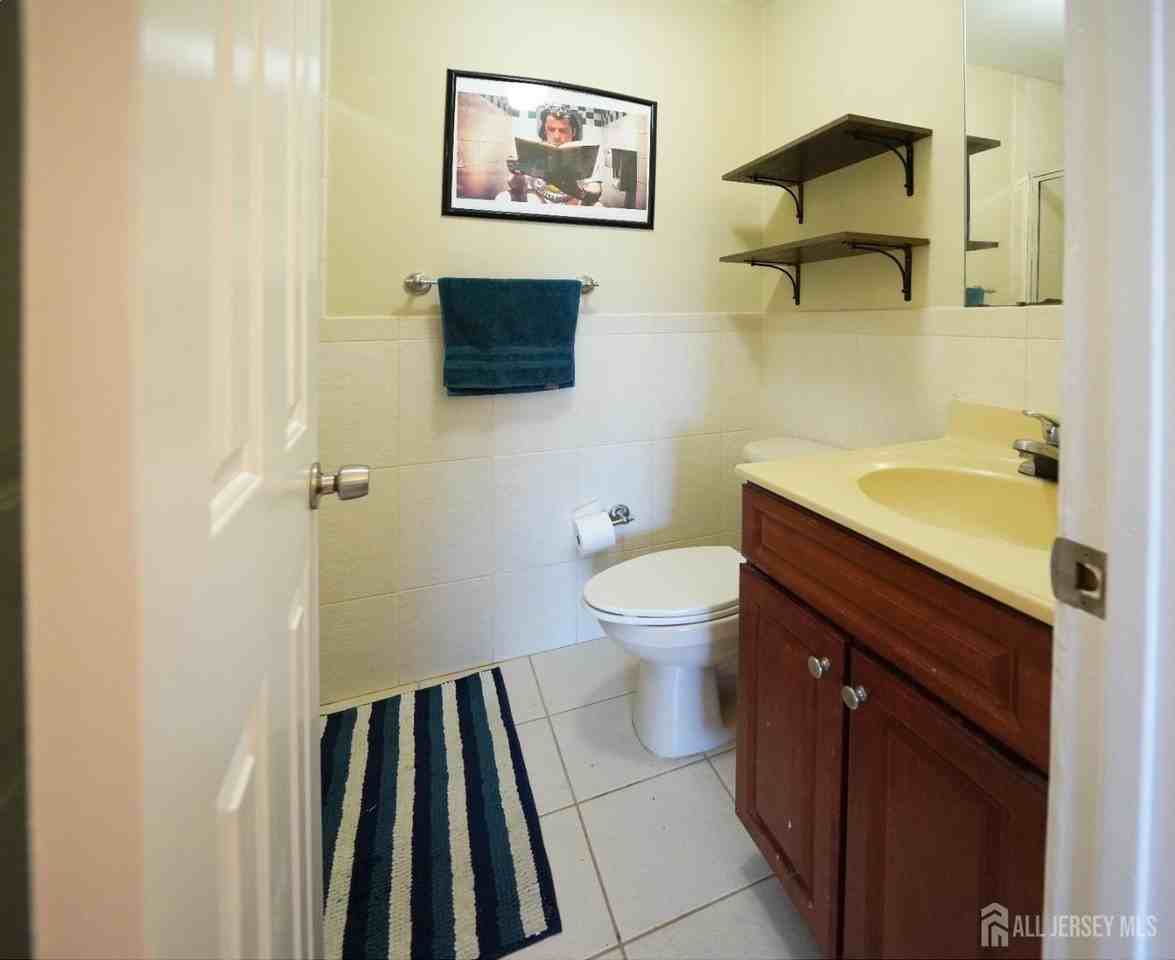 1111 Edison Glen Ter - Photo 7 of 11