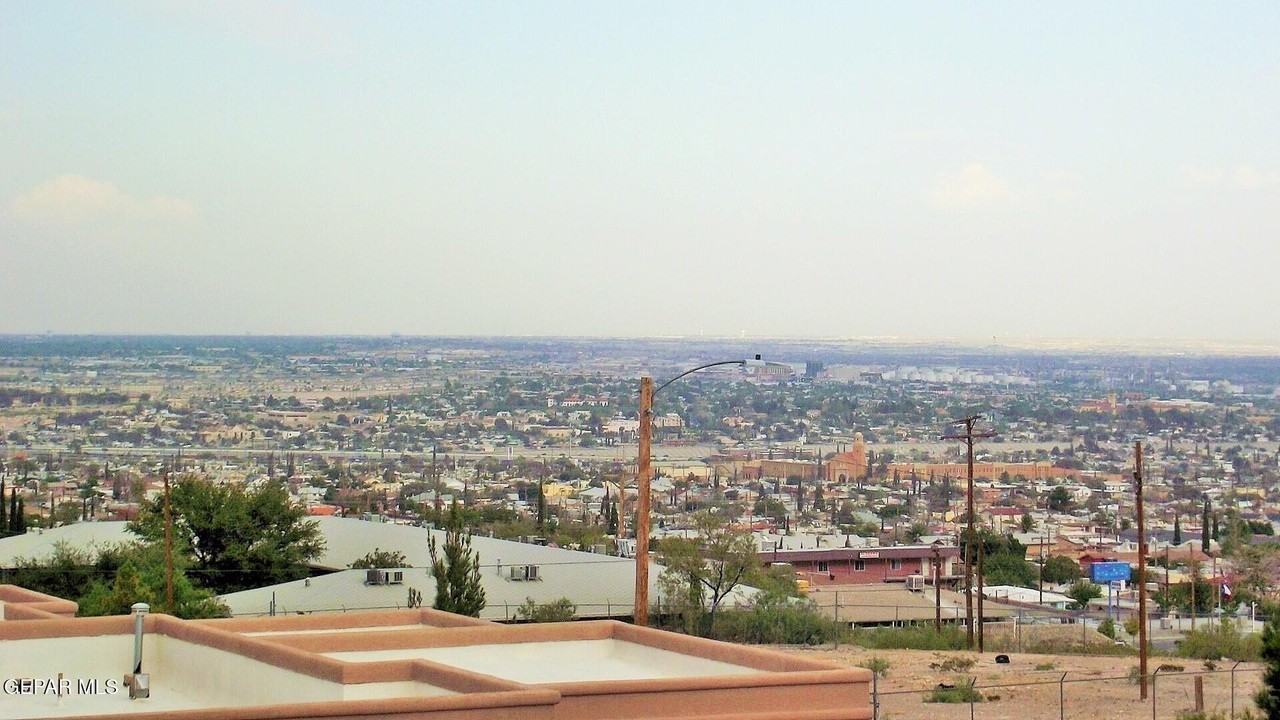 2333 Morehead Ave Unit 4 - Photo 5 of 16