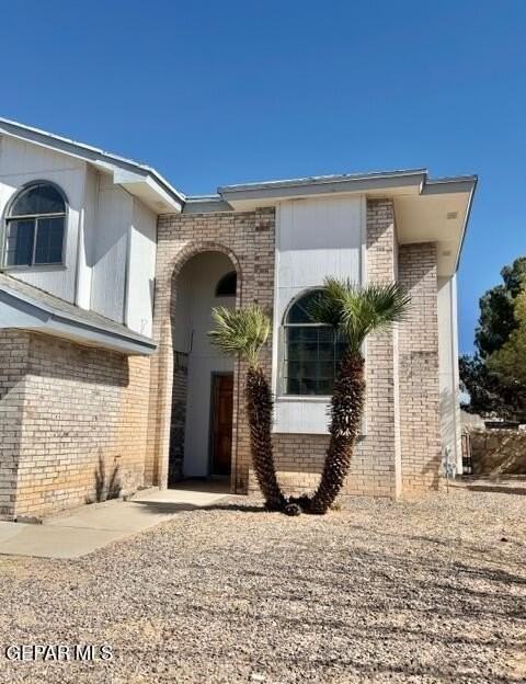 3608 Alhambra Ln - Photo 2 of 36