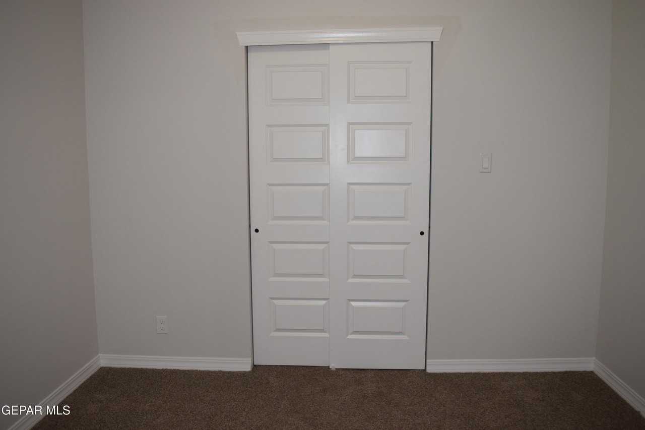 457 Samuel Blount - Photo 3 of 44