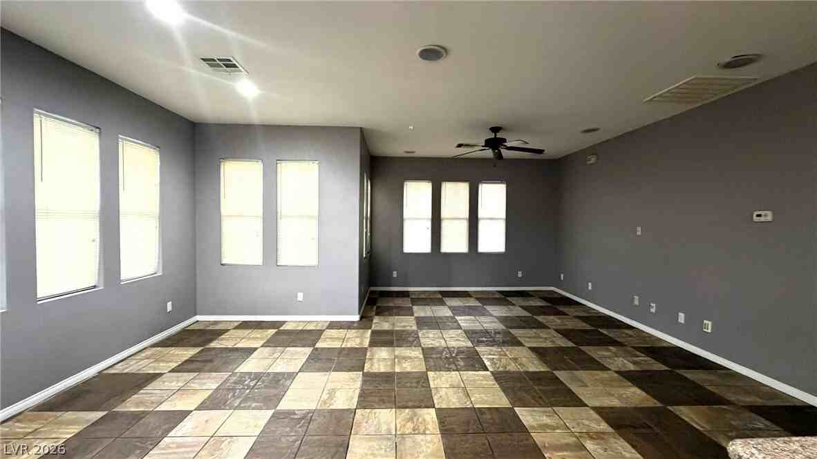 9822 Opal Bridge Ct - Photo 4 of 31