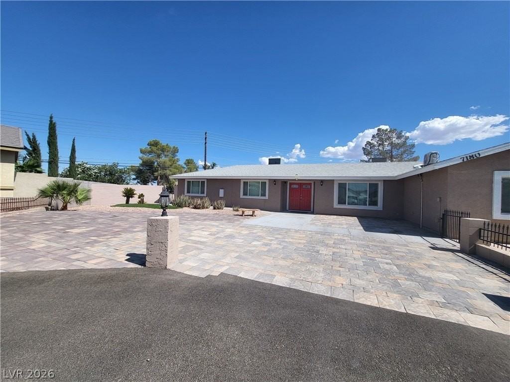 7180 Polaris Ave - Photo 2 of 26