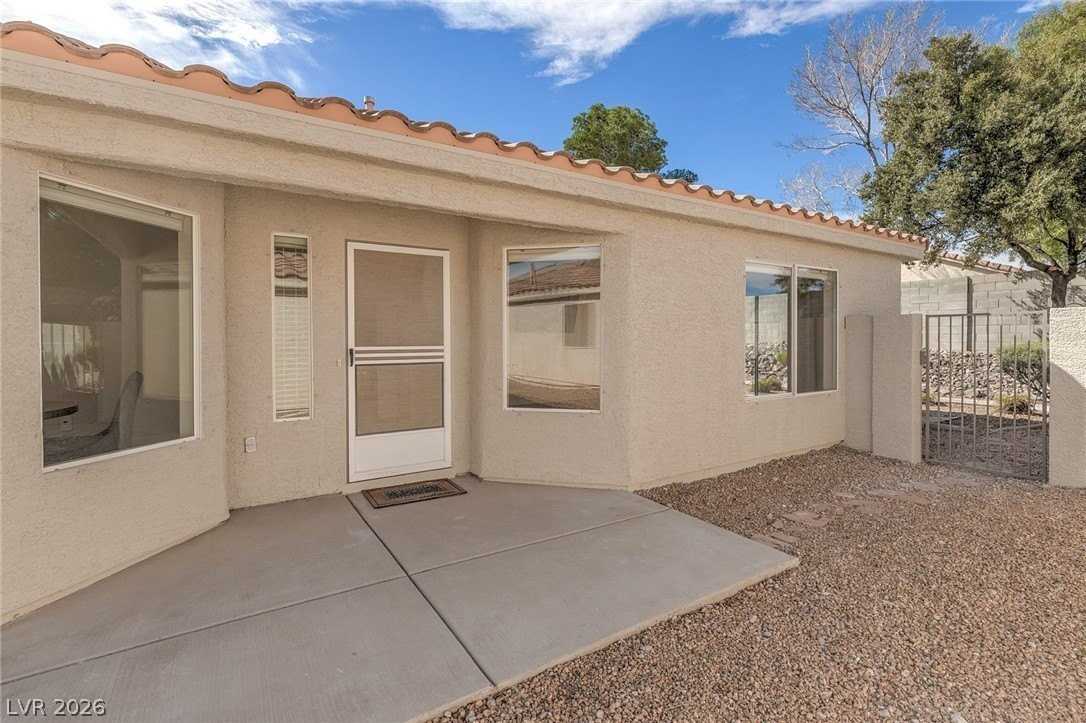 3385 Wayward Ct - Photo 5 of 34