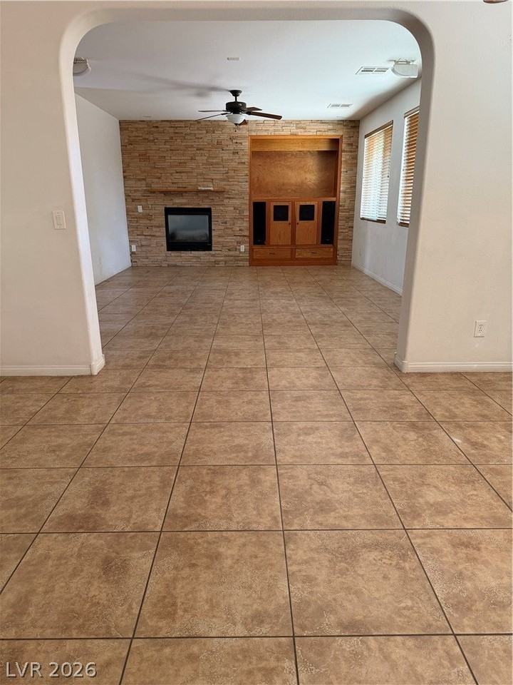 7720 Twin Tails St - Photo 7 of 28