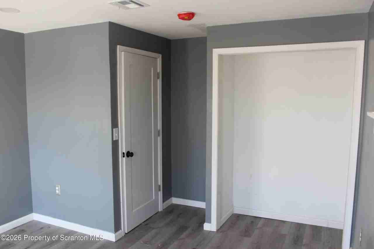 335 Phelps St Unit 3 - Photo 6 of 15