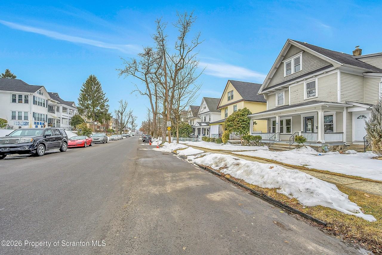 529 Wheeler Ave Unit 1 - Photo 3 of 25