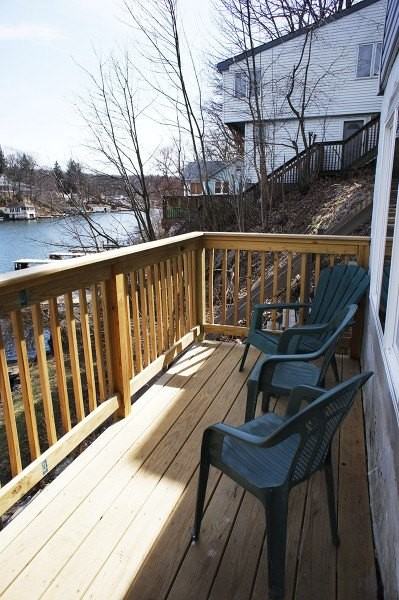 163 Hudson Ave #B - Photo 3 of 14