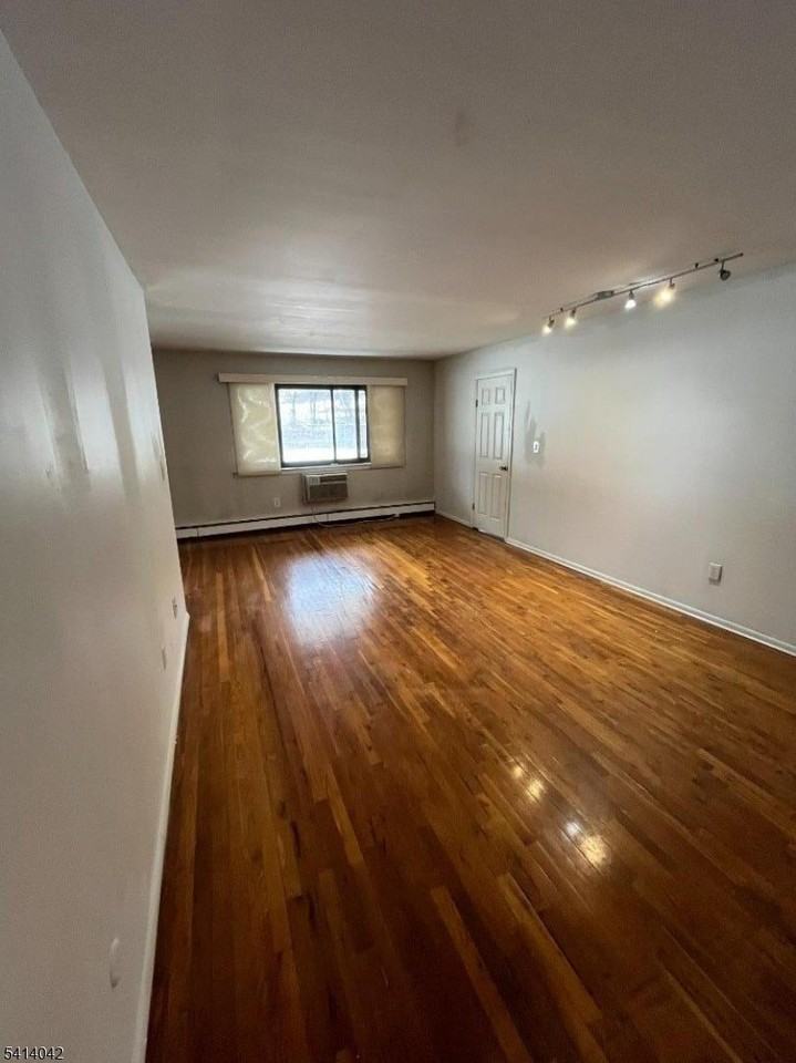 401 Highway22B40U6 #F - Photo 3 of 21