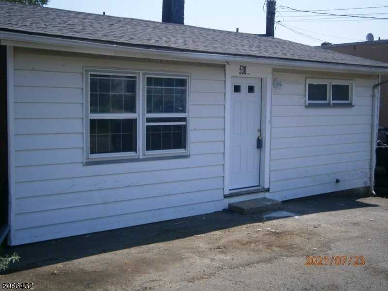 530 W Broadway #A - Photo 3 of 12