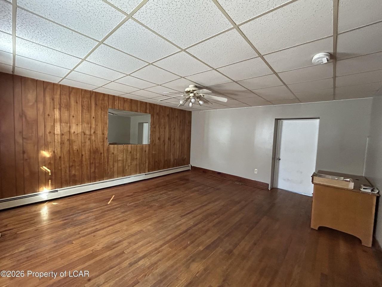 401 N Main St - Photo 4 of 19