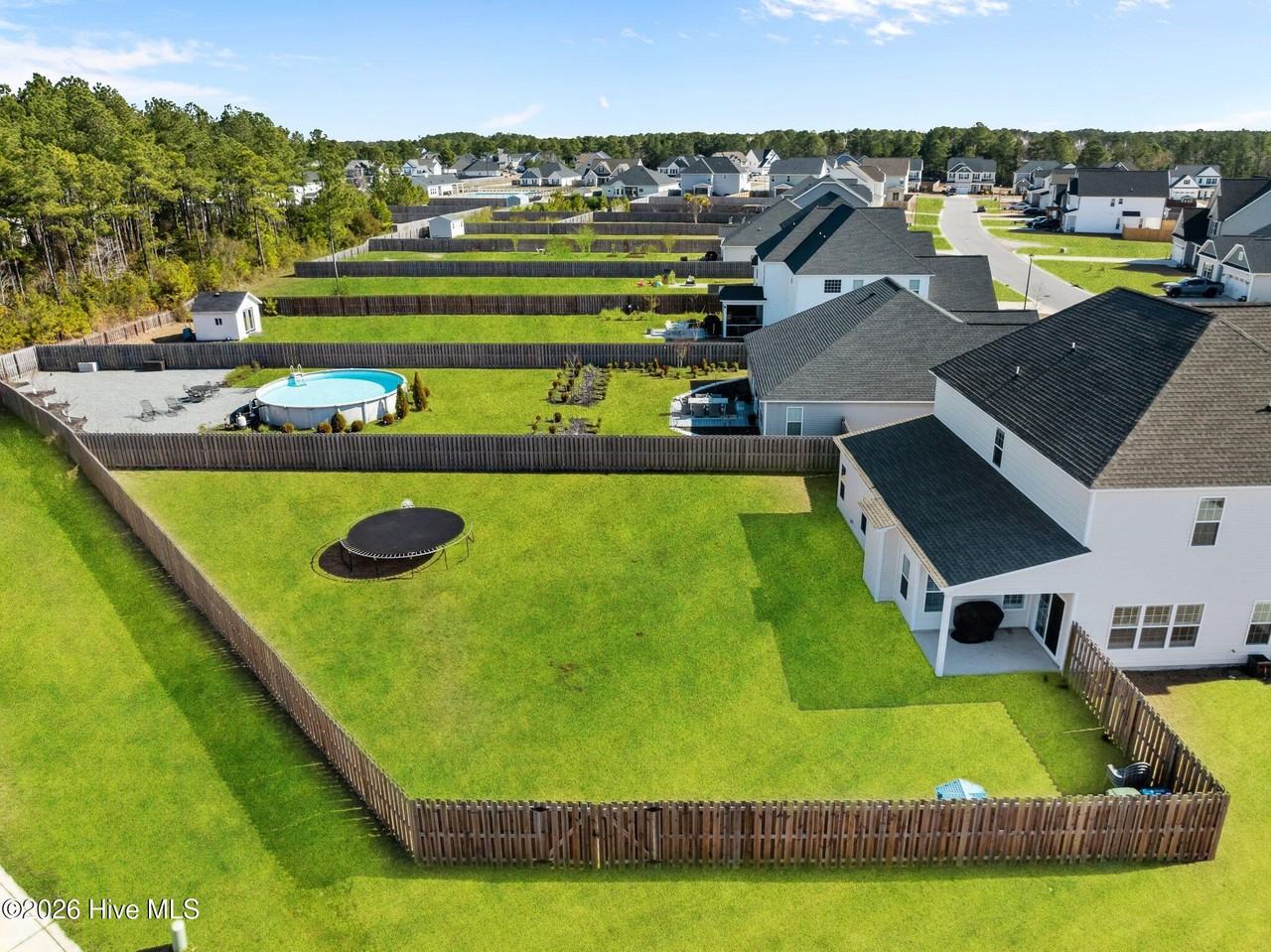 878 Stormy Gale Ln - Photo 3 of 50