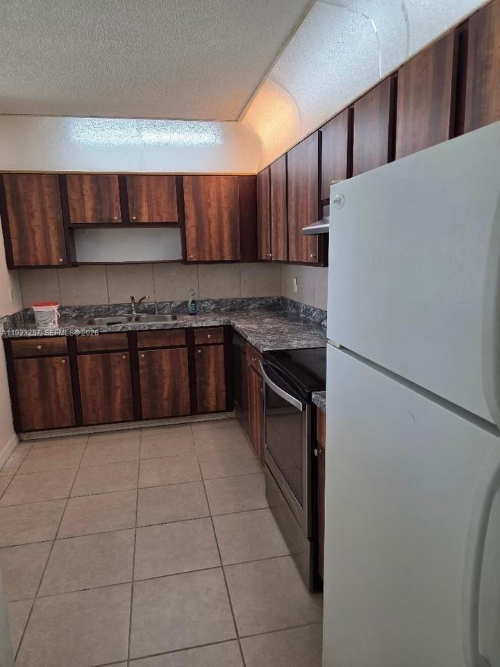 14840 Naranja Lakes Blvd #C4C - Photo 4 of 23