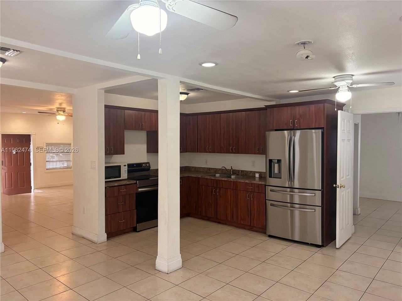 800 Nw 63rd St - Photo 3 of 10