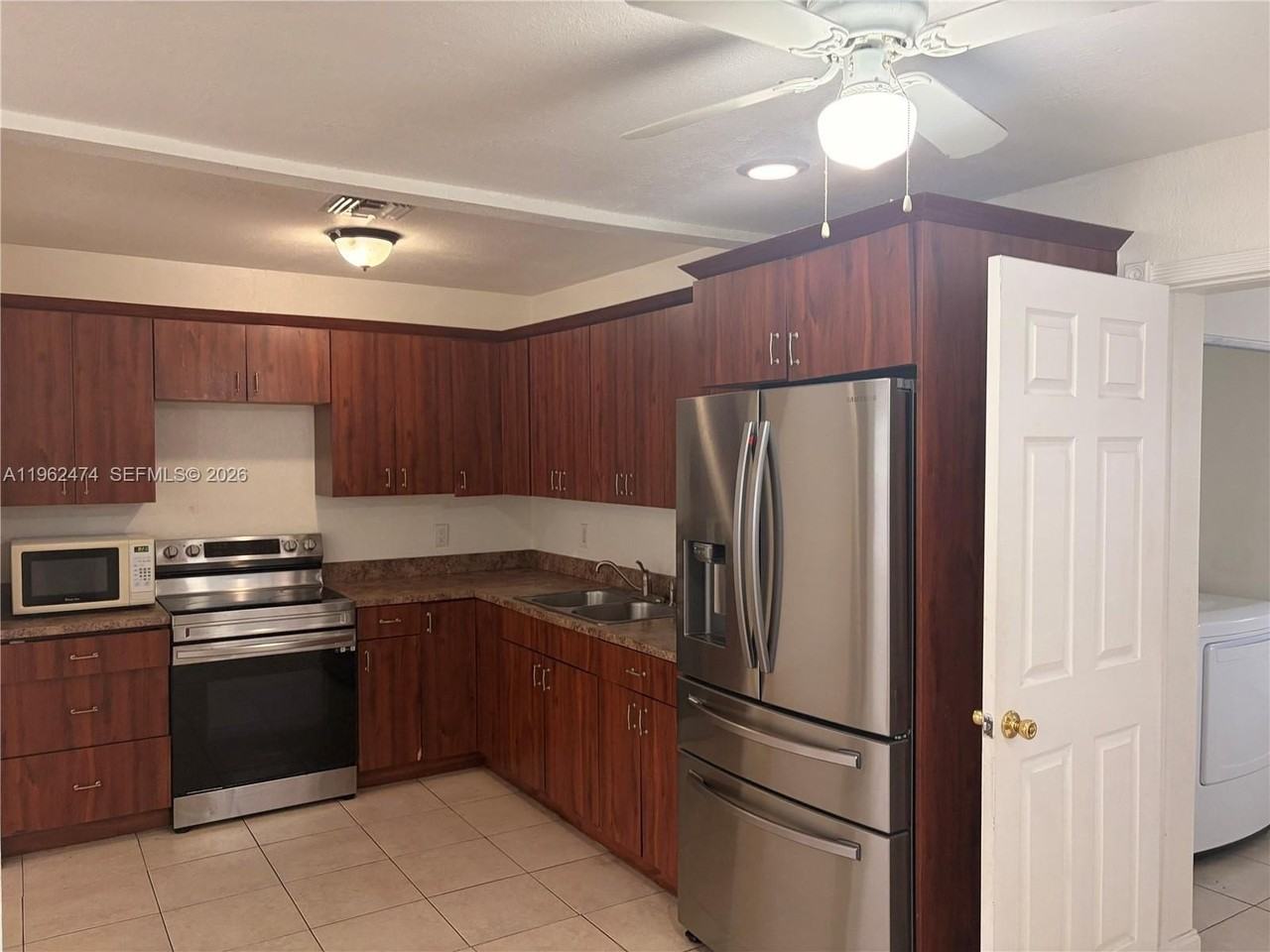 800 Nw 63rd St - Photo 4 of 10