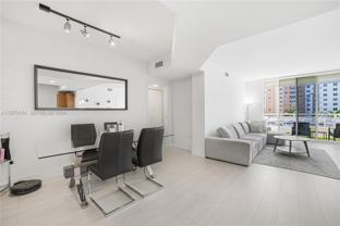 2775 Ne 187th St #625 - Photo 1 of 1