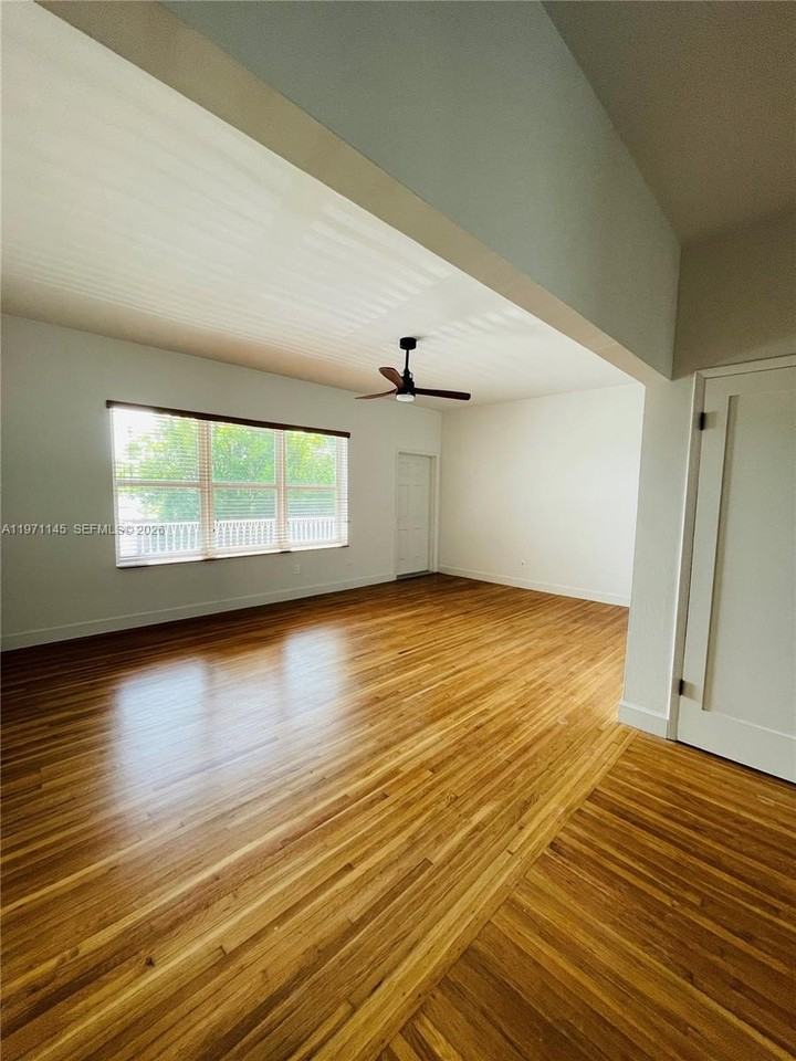 1905 Calais Dr #7 - Photo 7 of 13