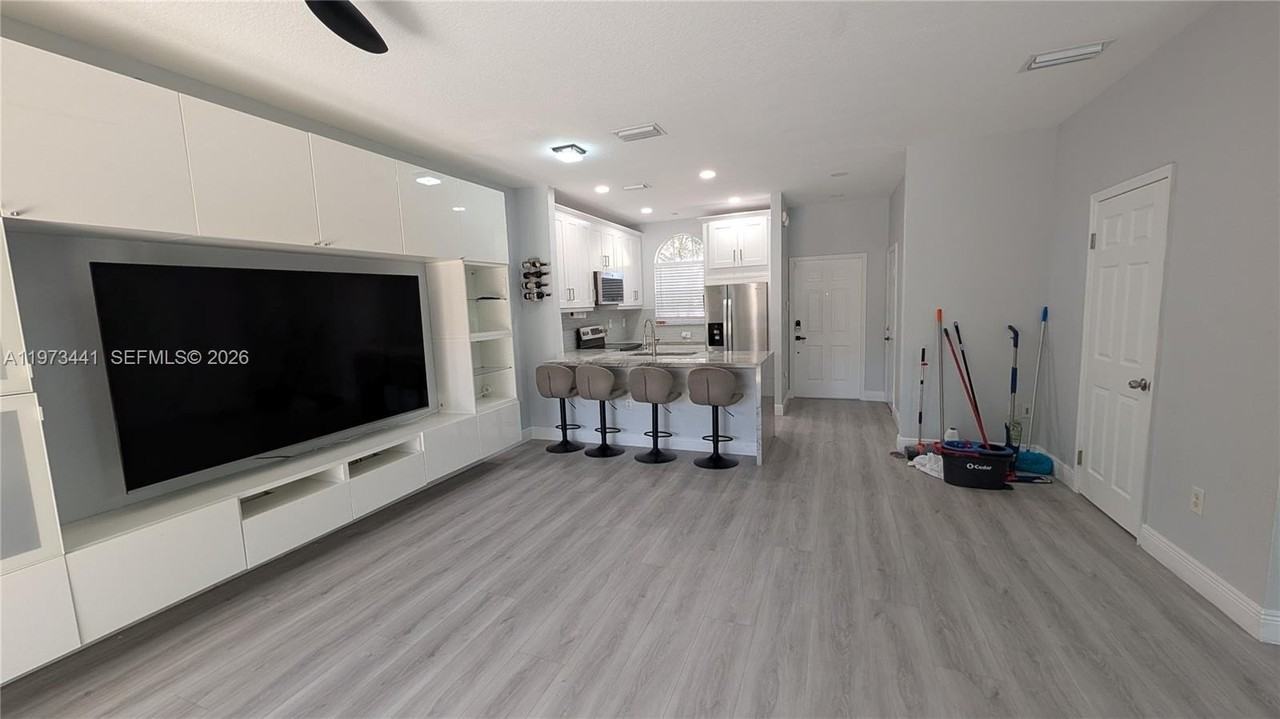 14114 Sw 51st Ln #14114 - Photo 7 of 41