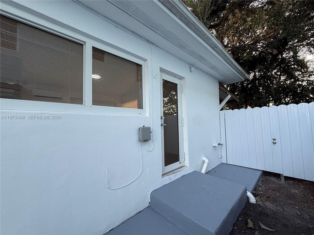 1122 Nw 32nd Ct #BACK - Photo 2 of 12