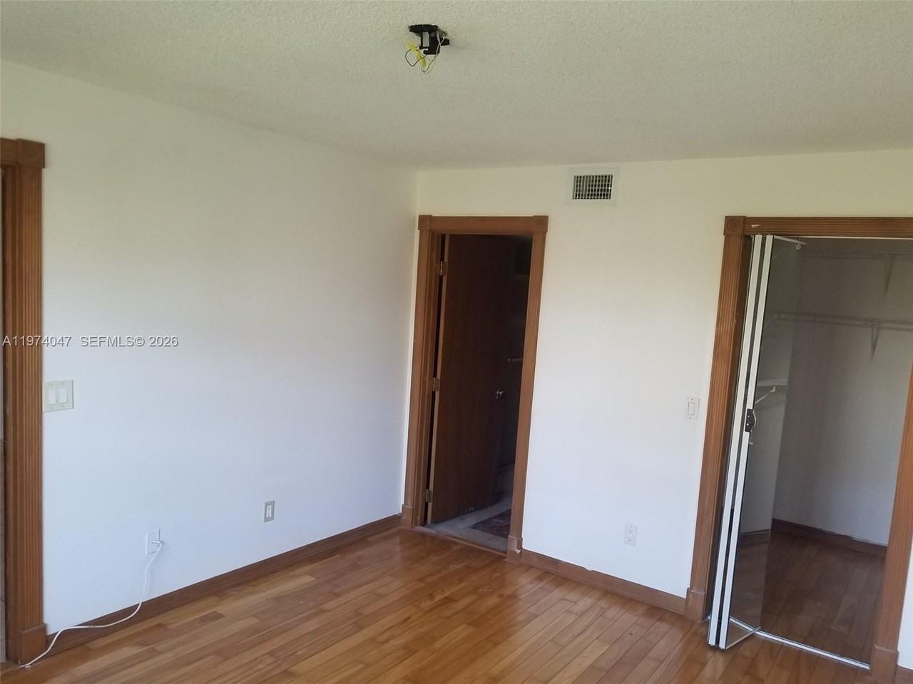 426 Ne 210th Circle Ter #101-2 - Photo 3 of 39