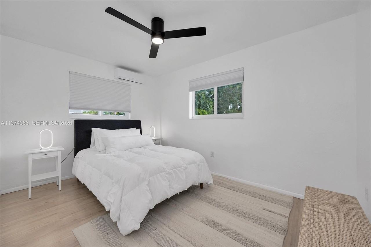 1001 Ne 110th St #1003 - Photo 3 of 13