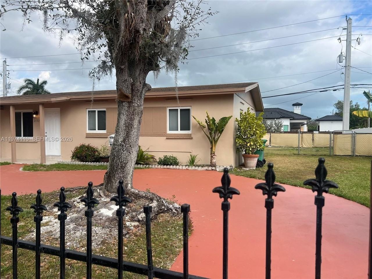 21321 Sw 99th Ct - Photo 5 of 35