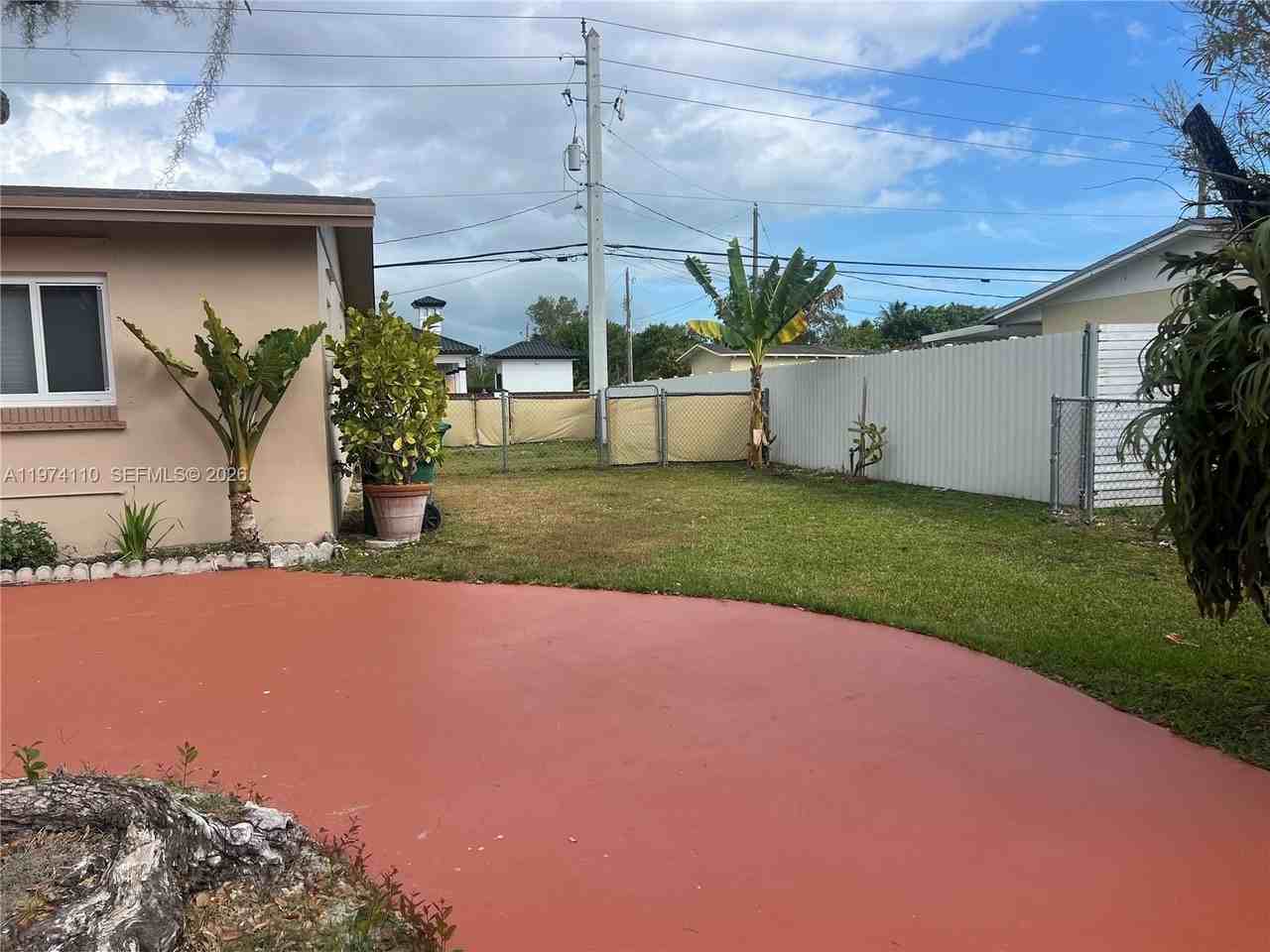 21321 Sw 99th Ct - Photo 6 of 35