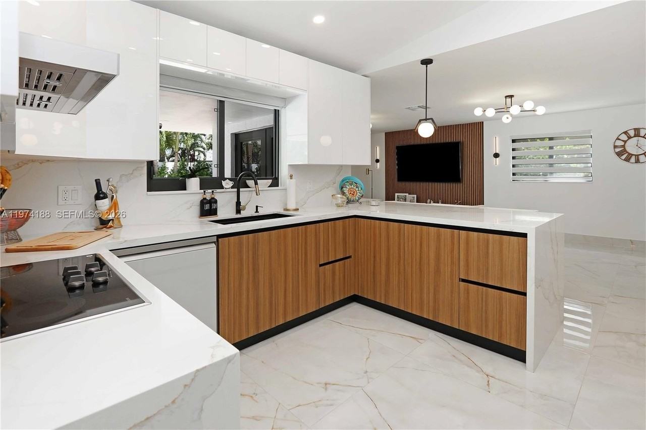 14211 Sw 31st St #0 - Photo 4 of 15