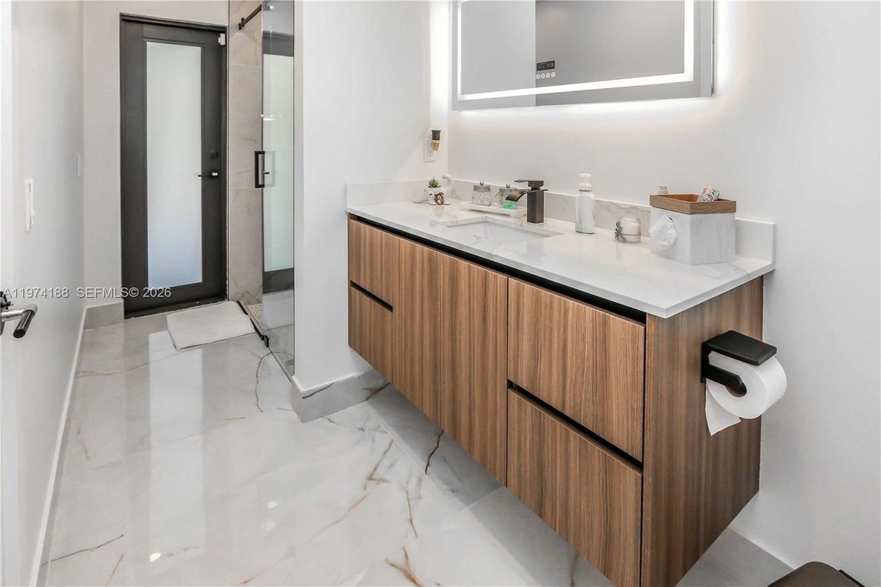 14211 Sw 31st St #0 - Photo 7 of 15