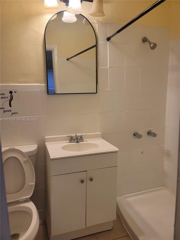 1290 Nw 120th St #A - Photo 5 of 9