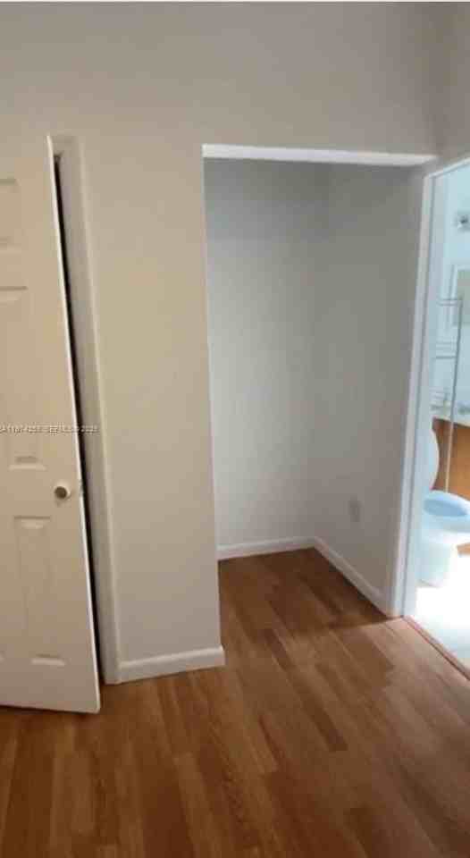 1455 Michigan Ave #5 - Photo 2 of 7