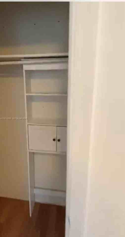 1455 Michigan Ave #5 - Photo 3 of 7