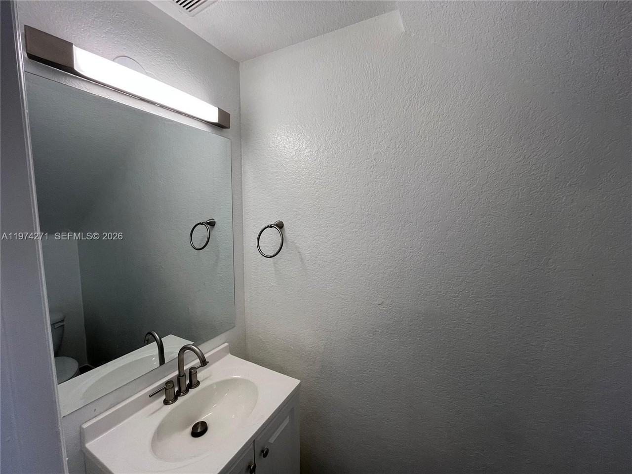 14162 Nw 17th Ave #14162 - Photo 6 of 32