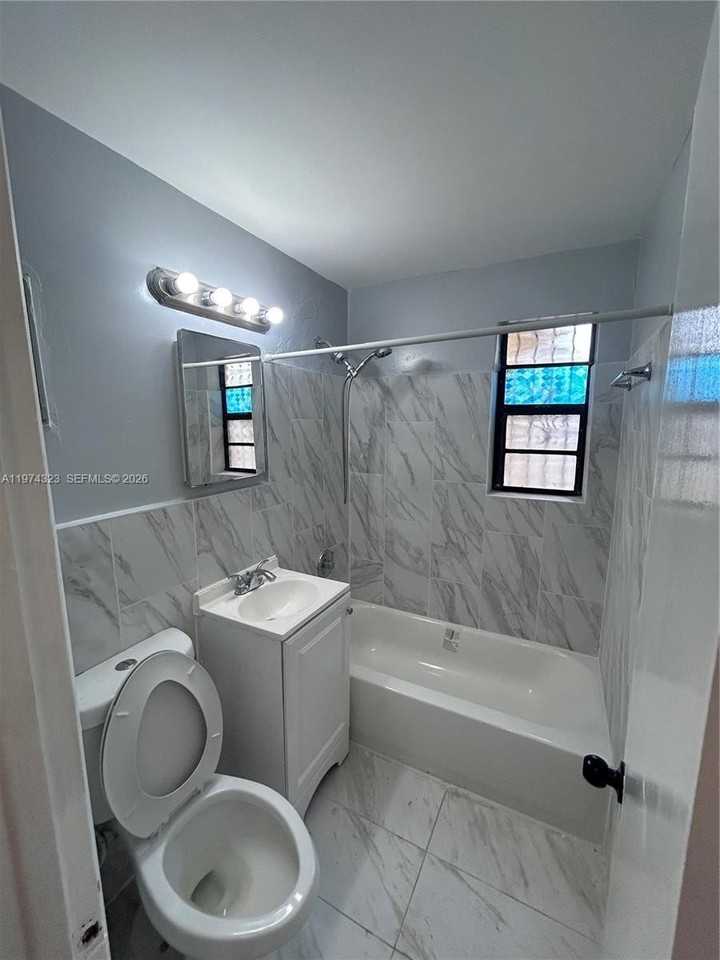 91 Ne 6th Ct #0 - Photo 4 of 7