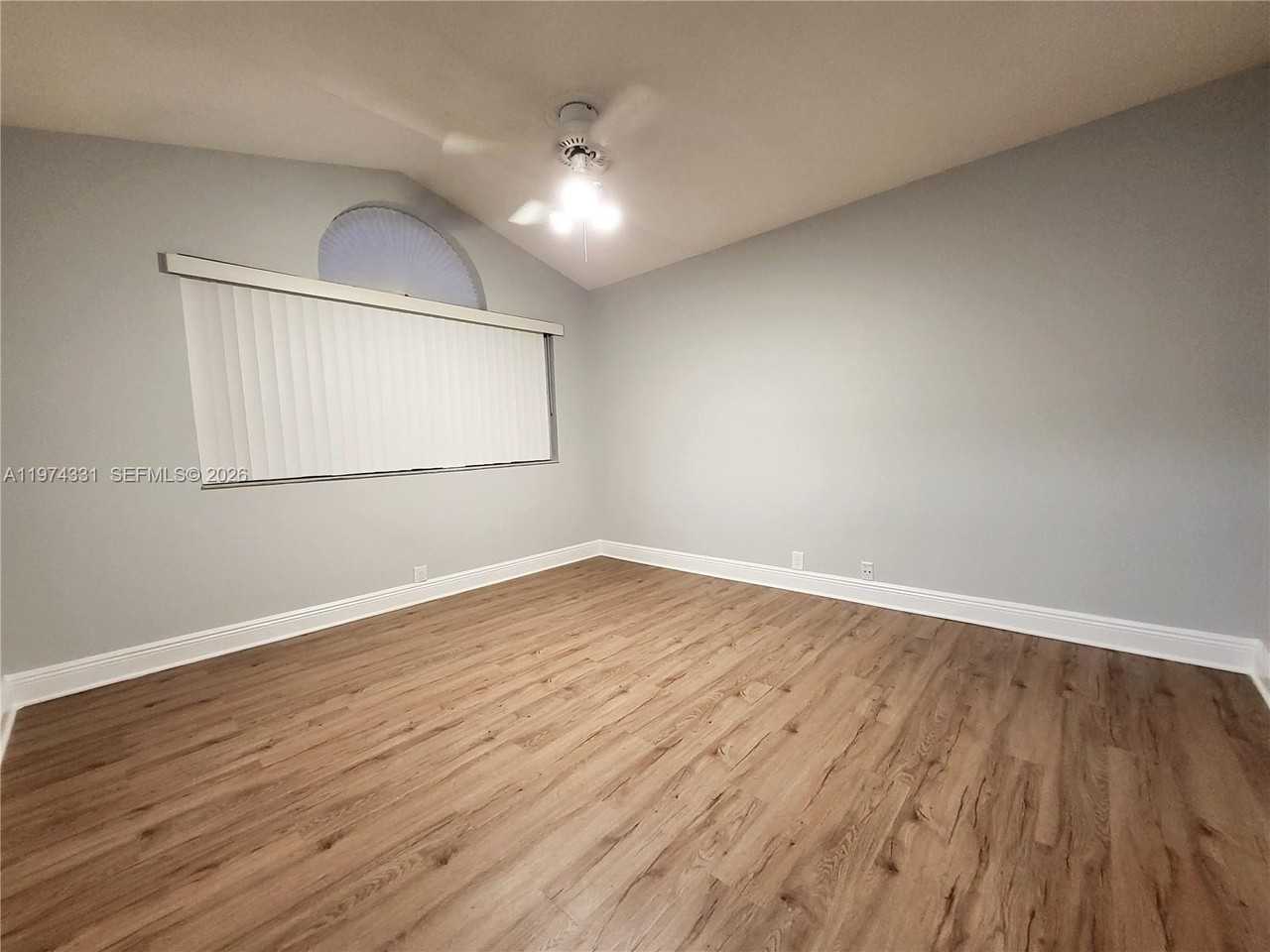 13907 Sw 93rd Ln #13907 - Photo 5 of 6