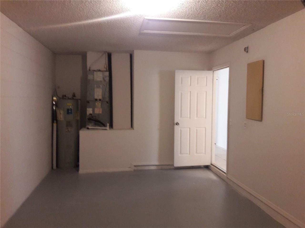 3236 Brewster Dr - Photo 7 of 20