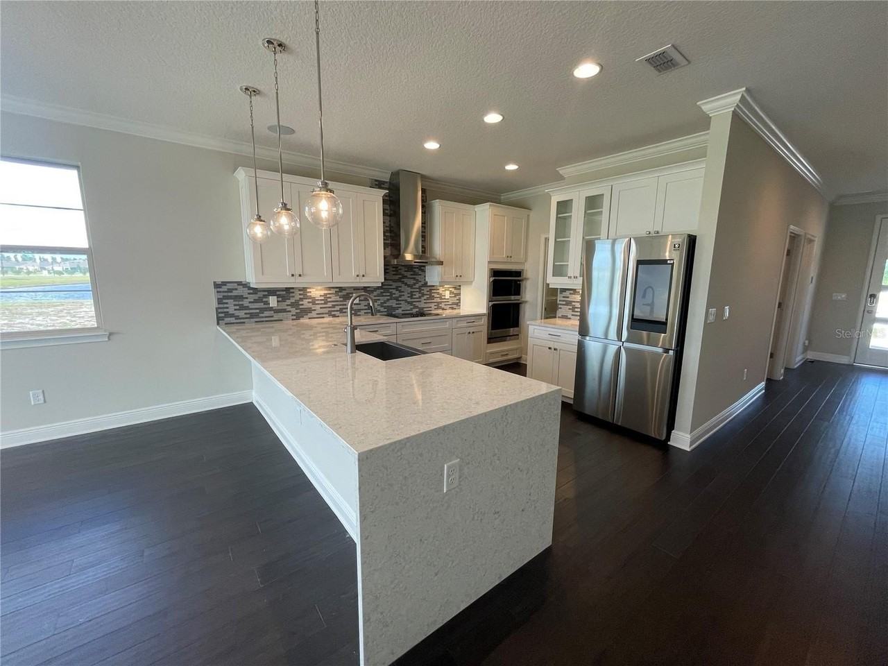 6685 Knollwood St - Photo 7 of 24