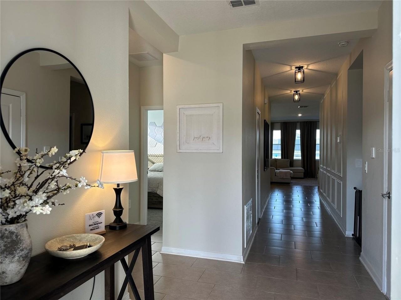 751 Staffora St - Photo 3 of 28