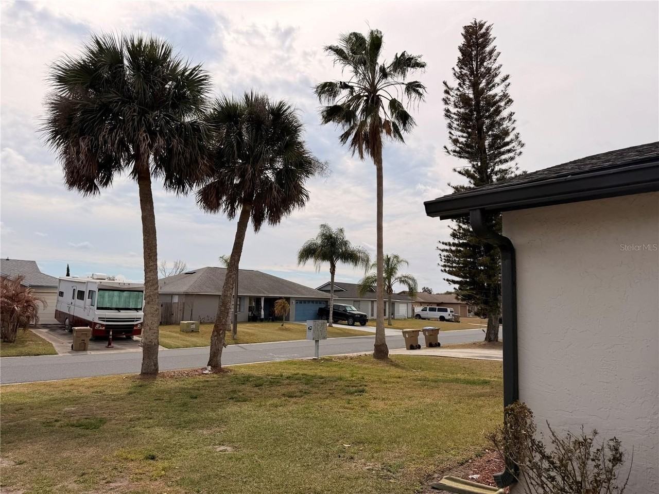 106 W Cedarwood Cir - Photo 4 of 26