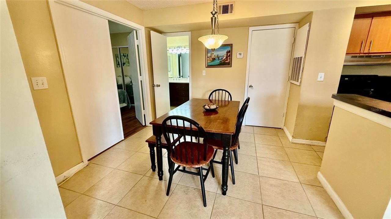 441 Fountainhead Cir #170 - Photo 4 of 21