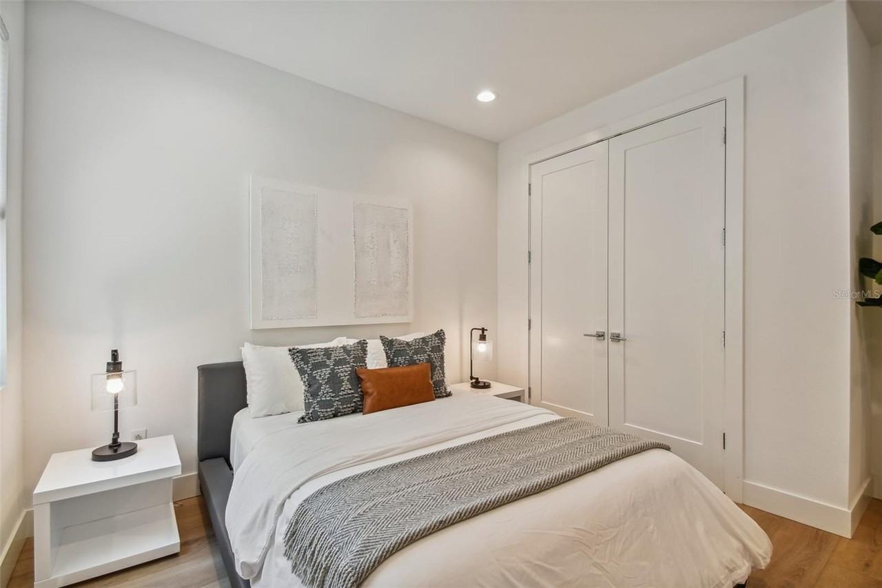 2306 W Texas Ave #3 - Photo 6 of 27