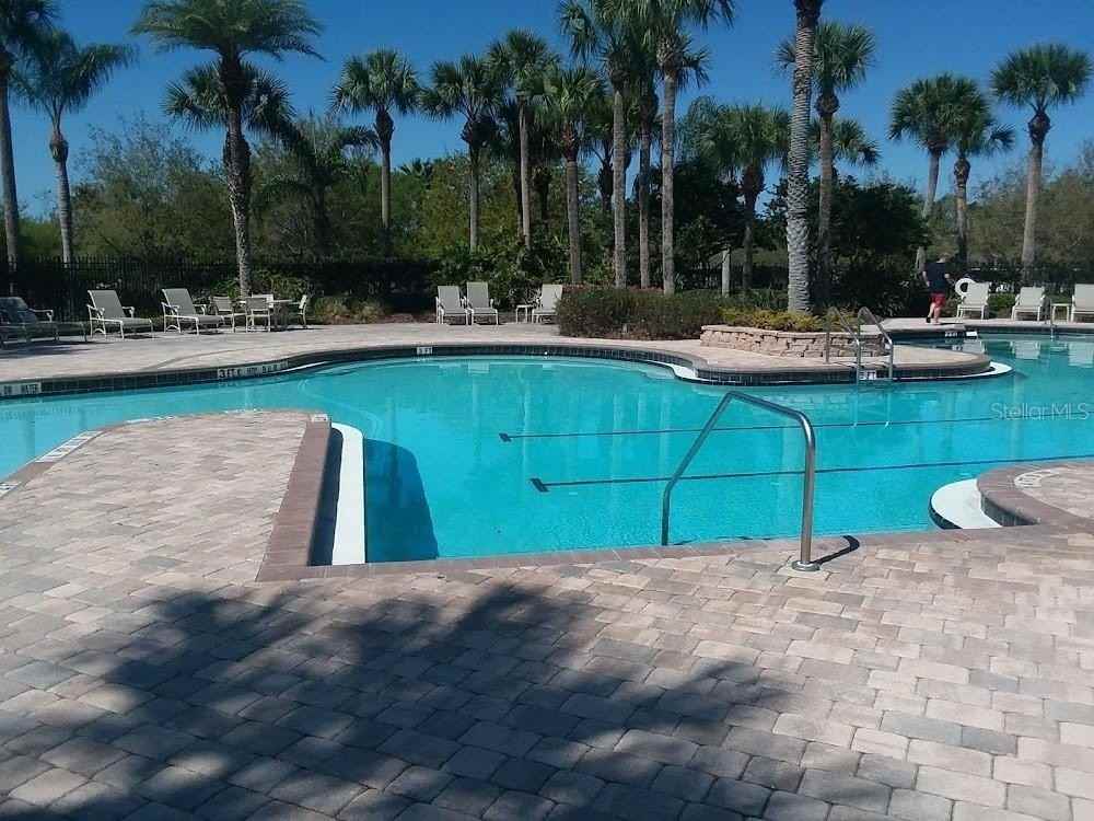 11006 Newbridge Dr - Photo 4 of 17